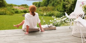 Hvor snart bør du beise din nye terrasse?