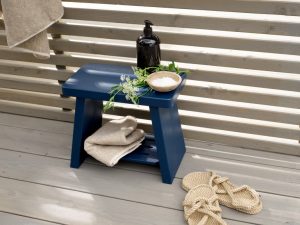 TREBITT-Terrassebeis-90029-Naturlig-Sølvgrå_DRYGOLIN-Ultimat-Vindu-og-dør-0396-Wasablå