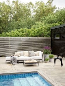 TREBITT-Terrassebeis-90029-Naturlig-Sølvgrå_Jotun-Drygolin-Nordic-Extreme-0734-brunsvart.