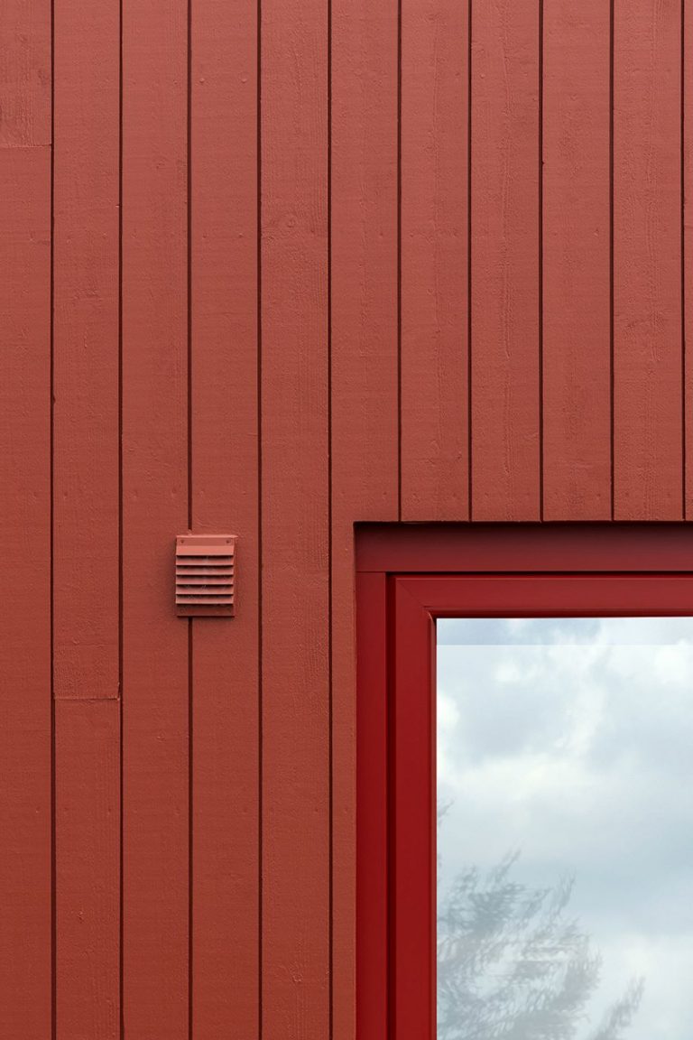 Rødt til både moderne boliger og tradisjonelle hus - Jotun Uteinspirasjon